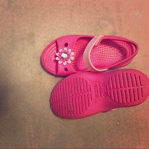 Toddler crocs
